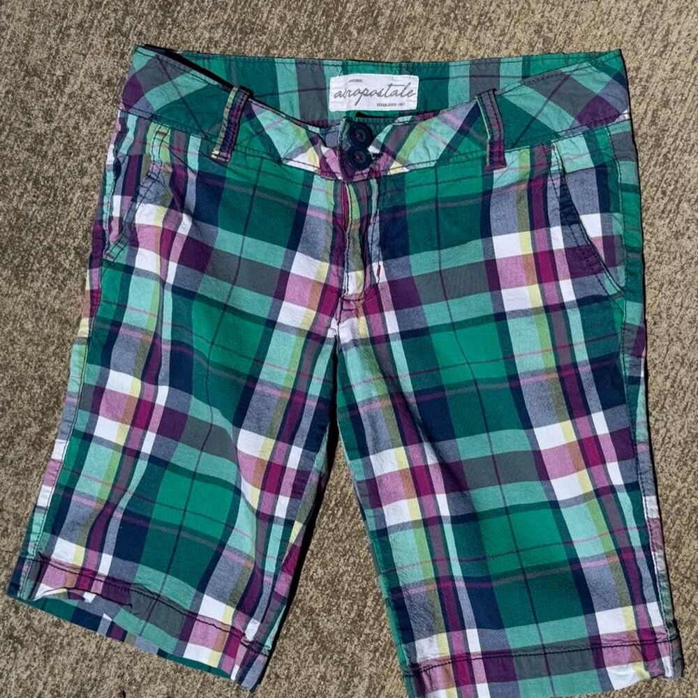 Aeropostale Juniors 3 Plaid Green Long Shorts